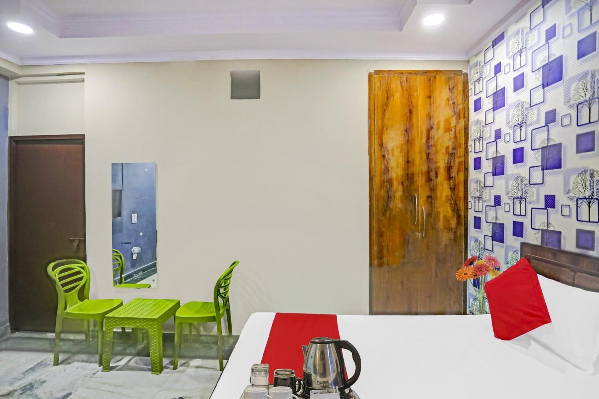 Super Hotel O Metro Inn Near Worlds Of Wonder Kālkāji Devi Εξωτερικό φωτογραφία