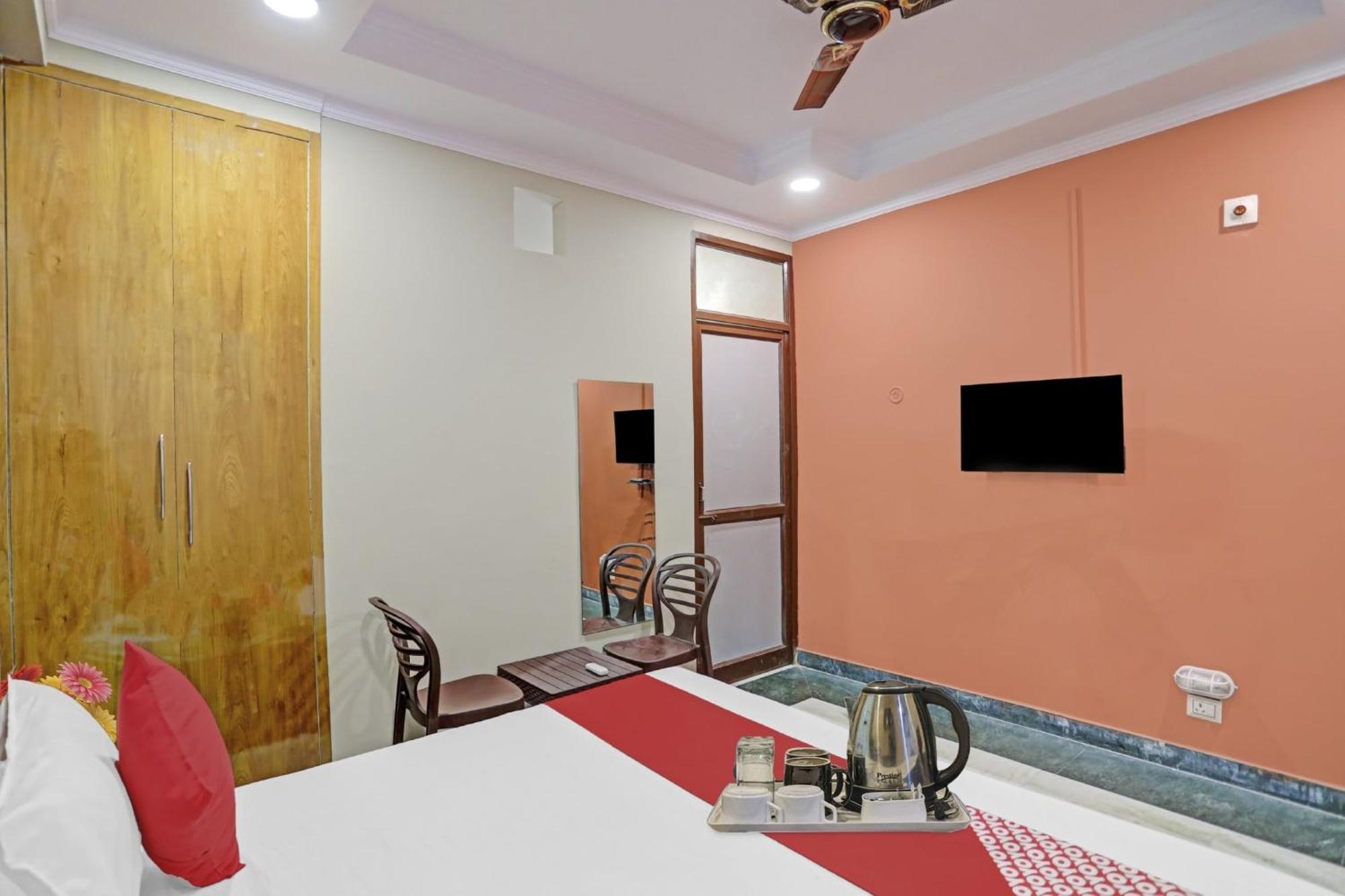 Super Hotel O Metro Inn Near Worlds Of Wonder Kālkāji Devi Εξωτερικό φωτογραφία