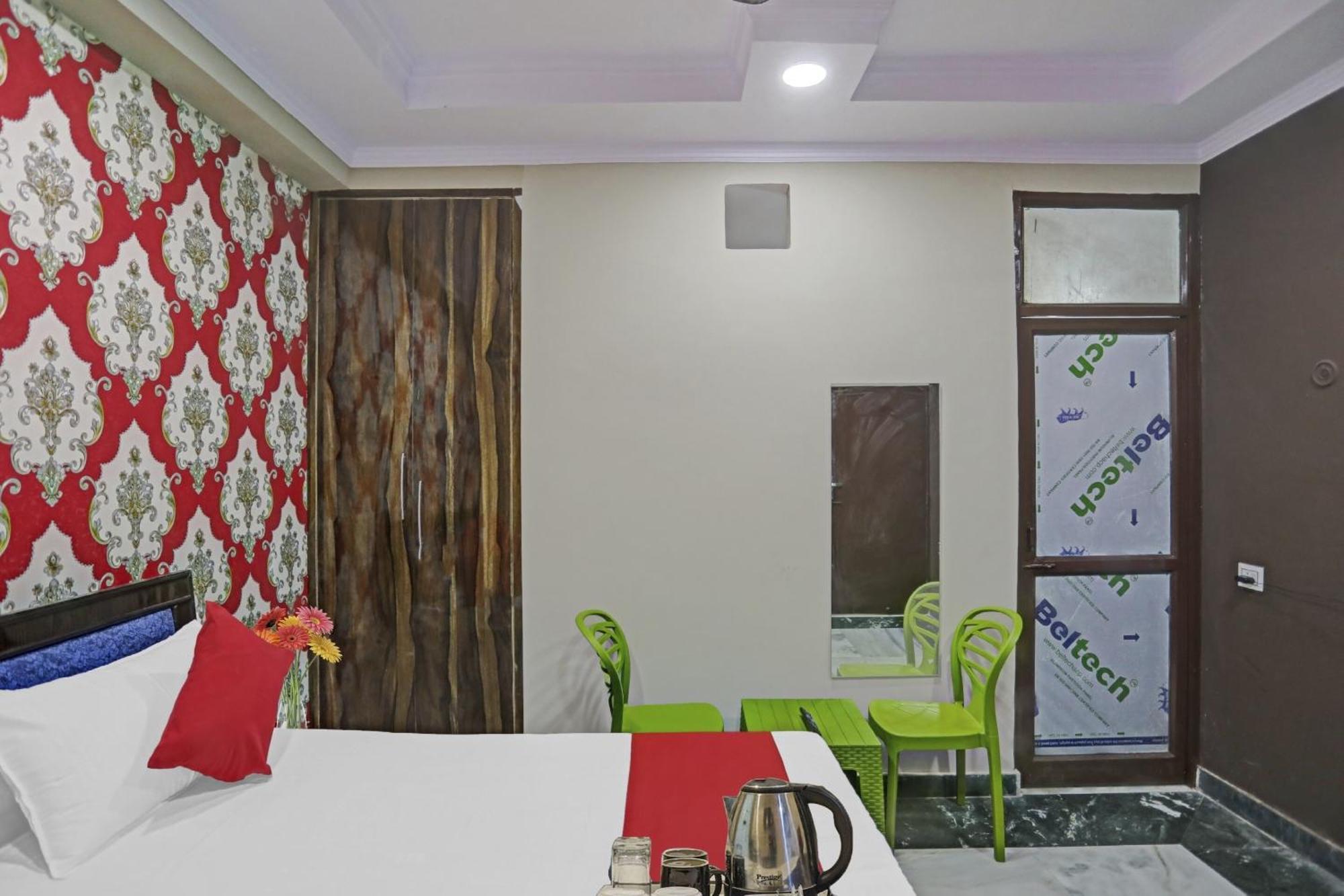 Super Hotel O Metro Inn Near Worlds Of Wonder Kālkāji Devi Εξωτερικό φωτογραφία