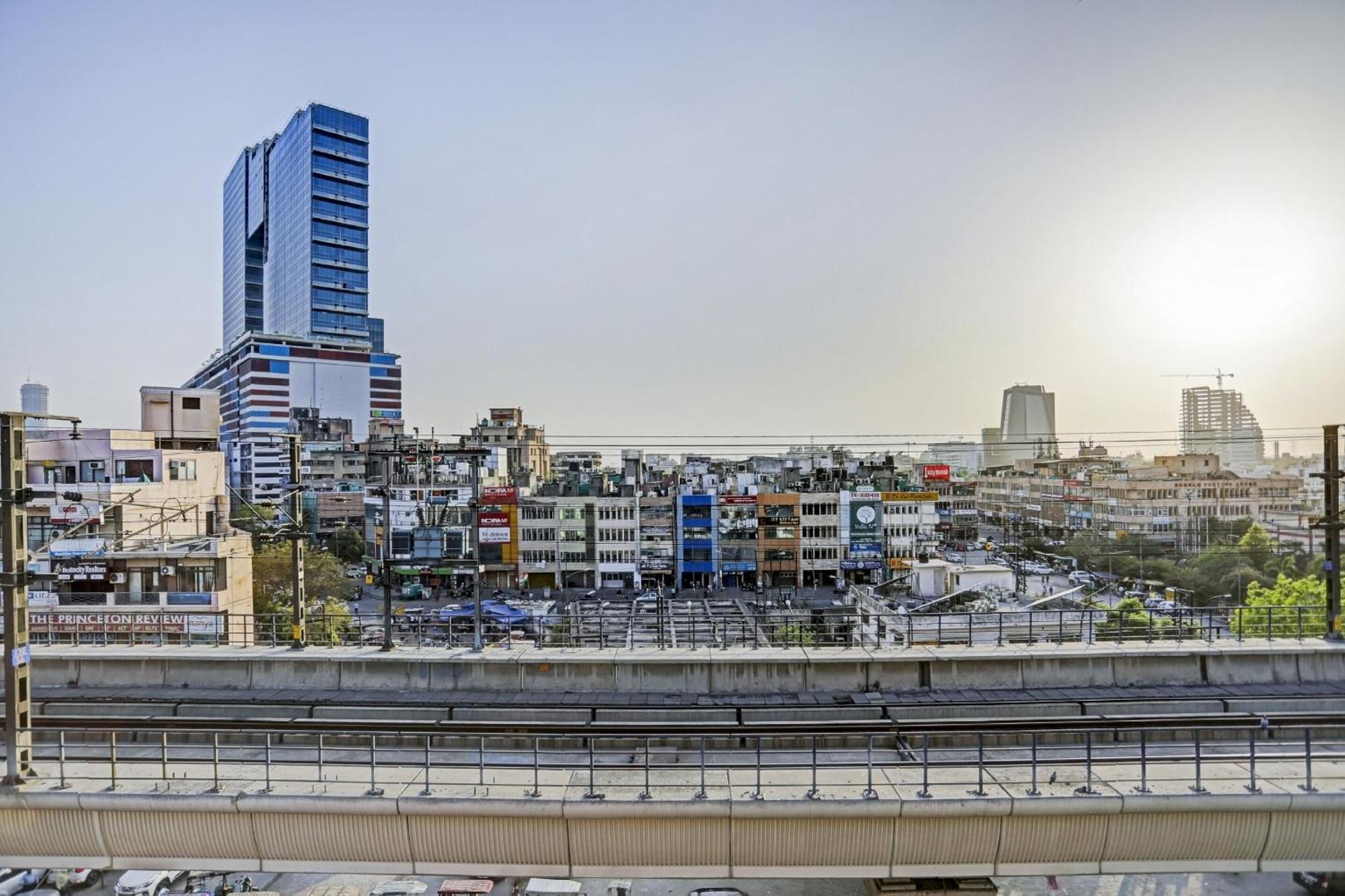 Super Hotel O Metro Inn Near Worlds Of Wonder Kālkāji Devi Εξωτερικό φωτογραφία